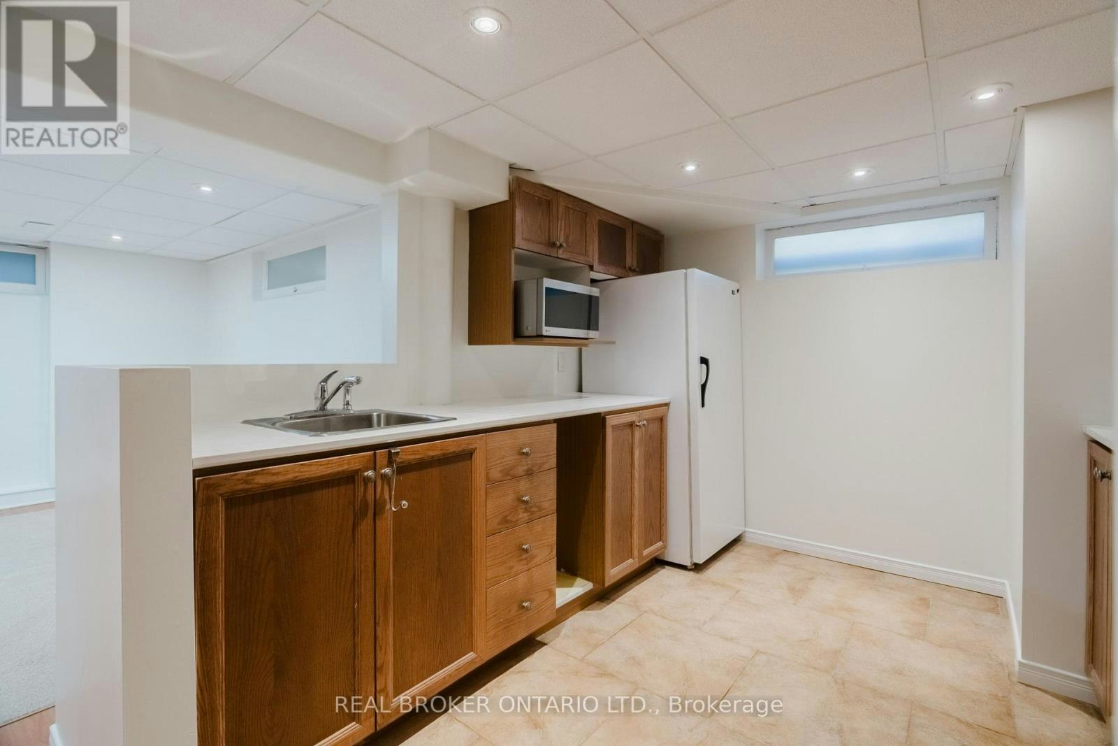 905 Plante Drive, Ottawa, ON, K1V 9E3 - 39