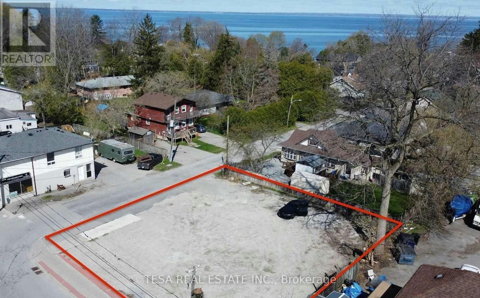 924-926 Lake Drive E, Georgina, ON, L4P 3E9