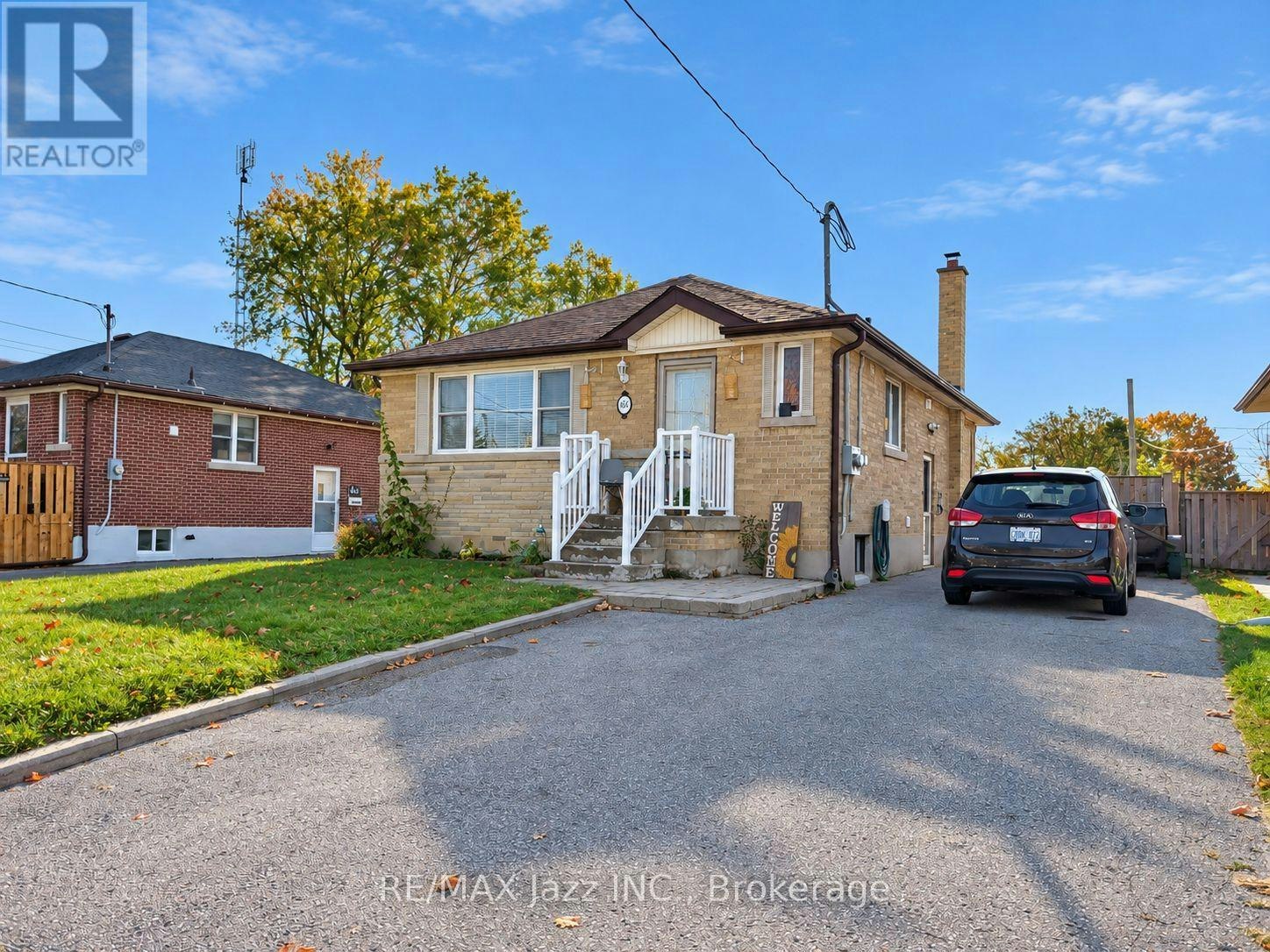 BSMT-665 Taylor Avenue, Oshawa, ON, L1H 2E9