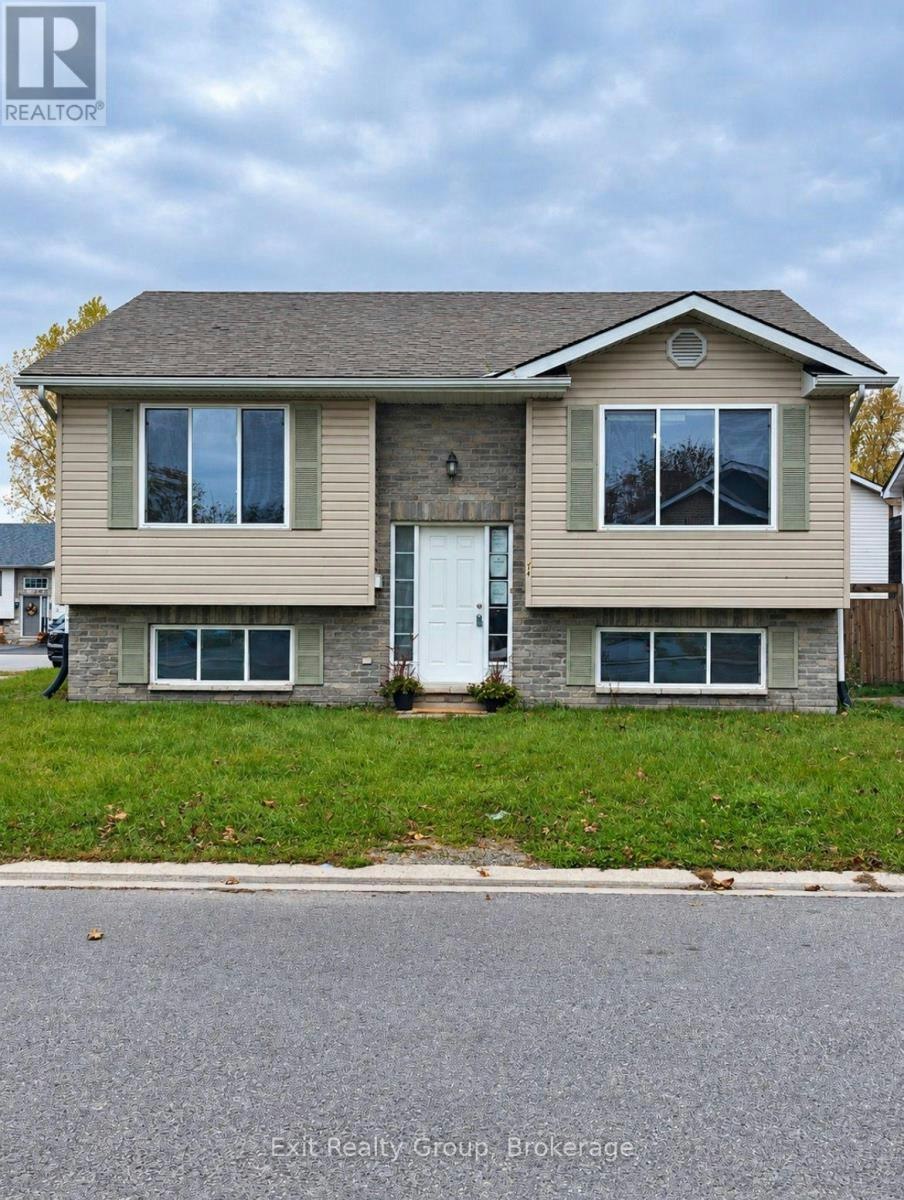 14 Butler Lane, Belleville, ON, K8P 5M8