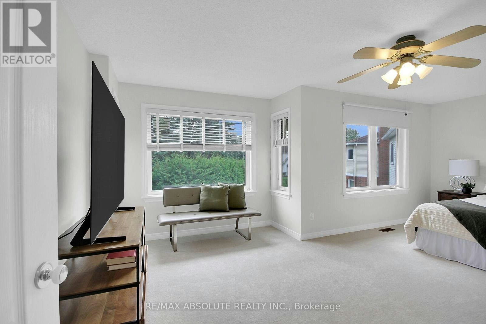38 Forestglade Crescent, Ottawa, ON, K1G 5V8 - 32