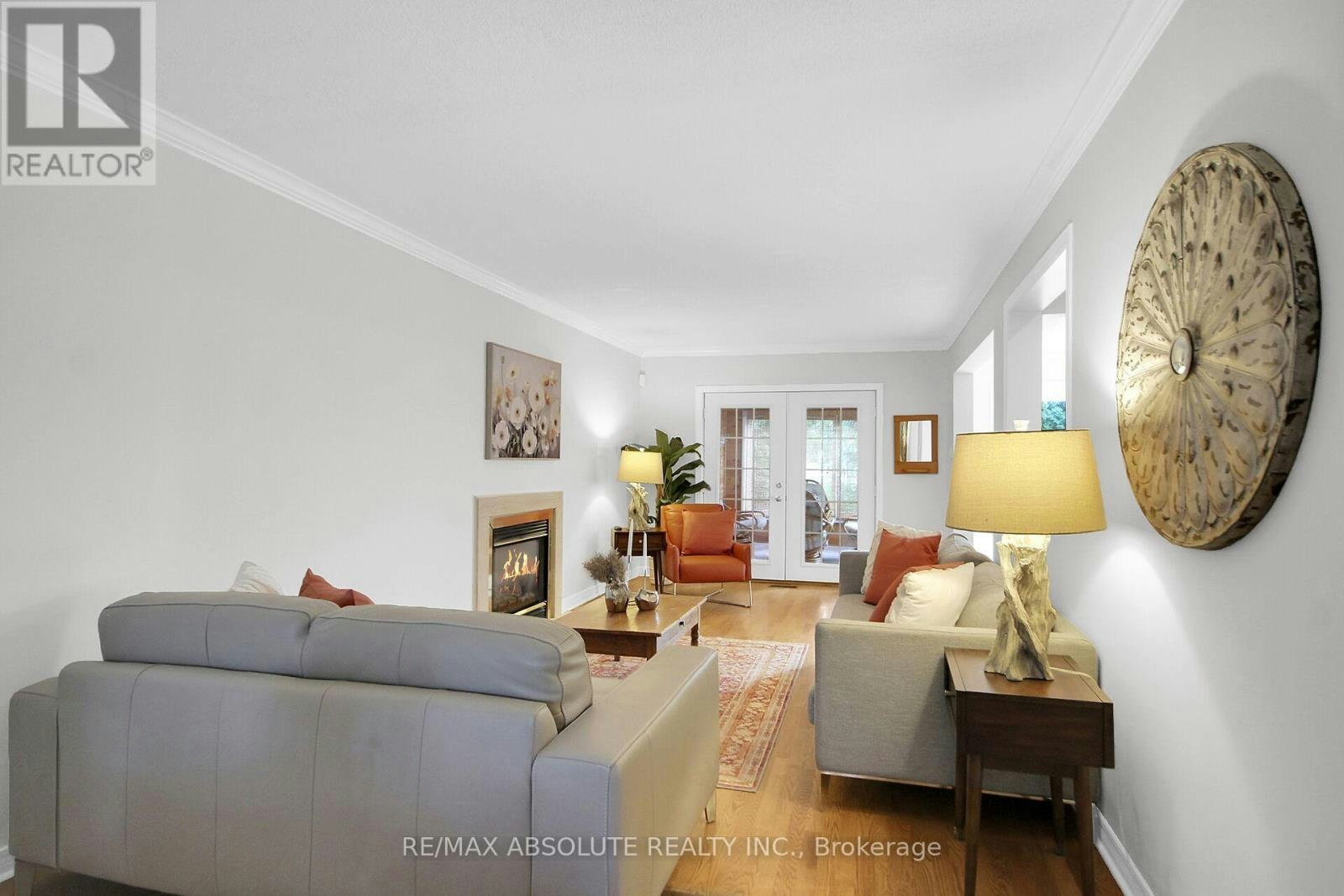 38 Forestglade Crescent, Ottawa, ON, K1G 5V8 - 9