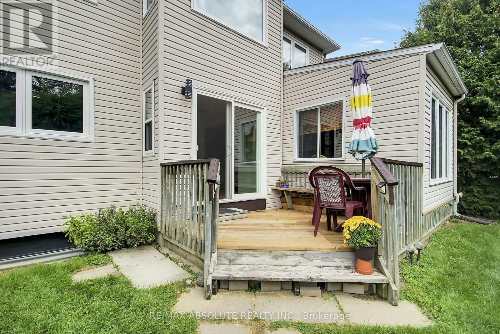 38 Forestglade Crescent, Ottawa, ON, K1G 5V8 - 41