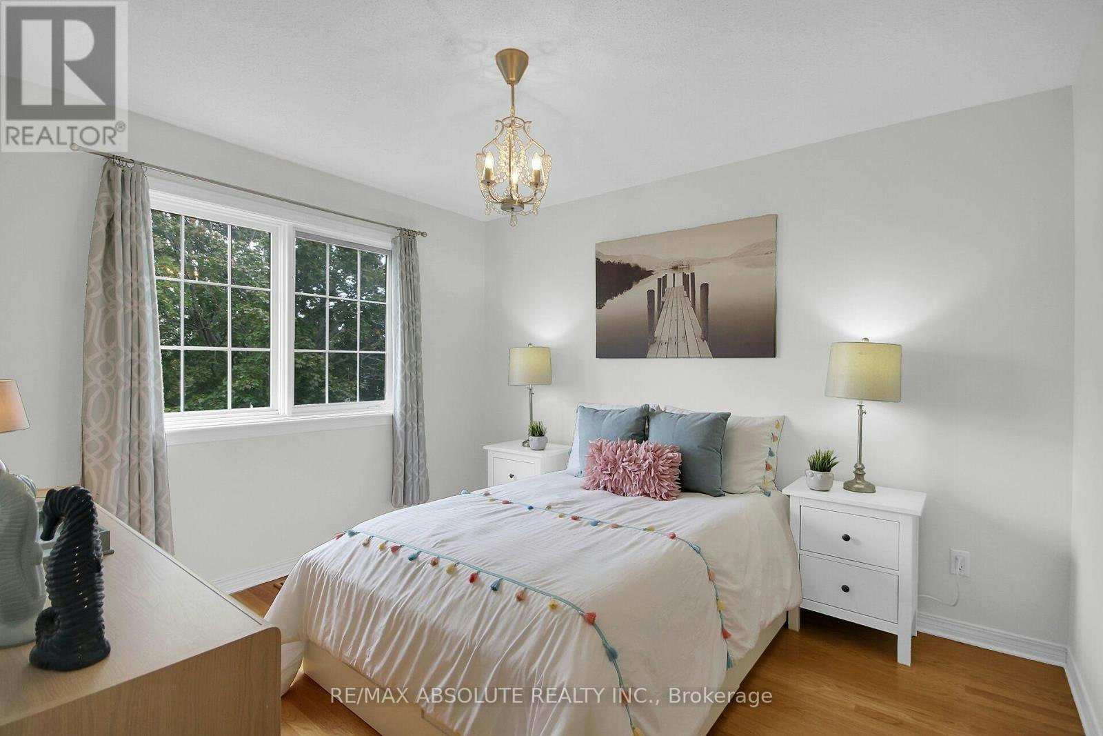 38 Forestglade Crescent, Ottawa, ON, K1G 5V8 - 38