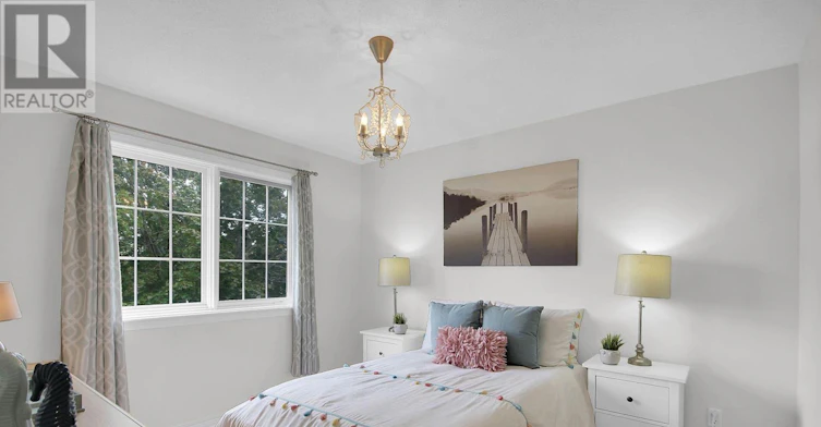 38 Forestglade Crescent, Ottawa, ON, K1G 5V8 - 38