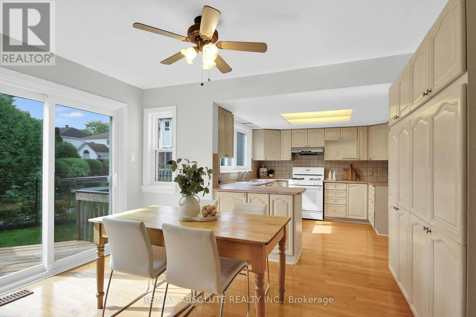38 Forestglade Crescent, Ottawa, ON, K1G 5V8 - 15