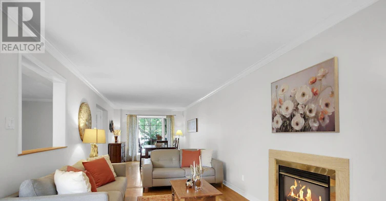 38 Forestglade Crescent, Ottawa, ON, K1G 5V8 - 11