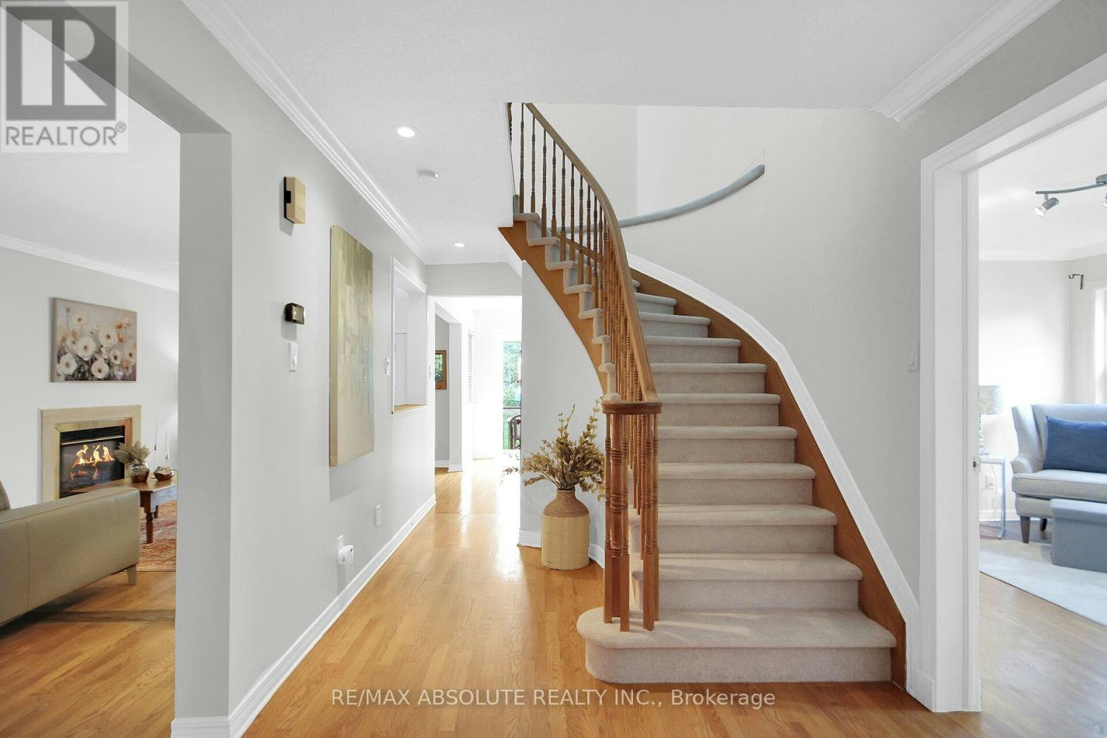 38 Forestglade Crescent, Ottawa, ON, K1G 5V8 - 5