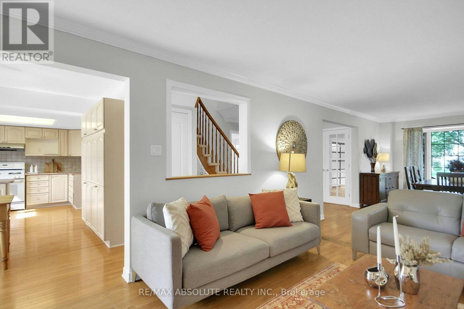 38 Forestglade Crescent, Ottawa, ON, K1G 5V8 - 12