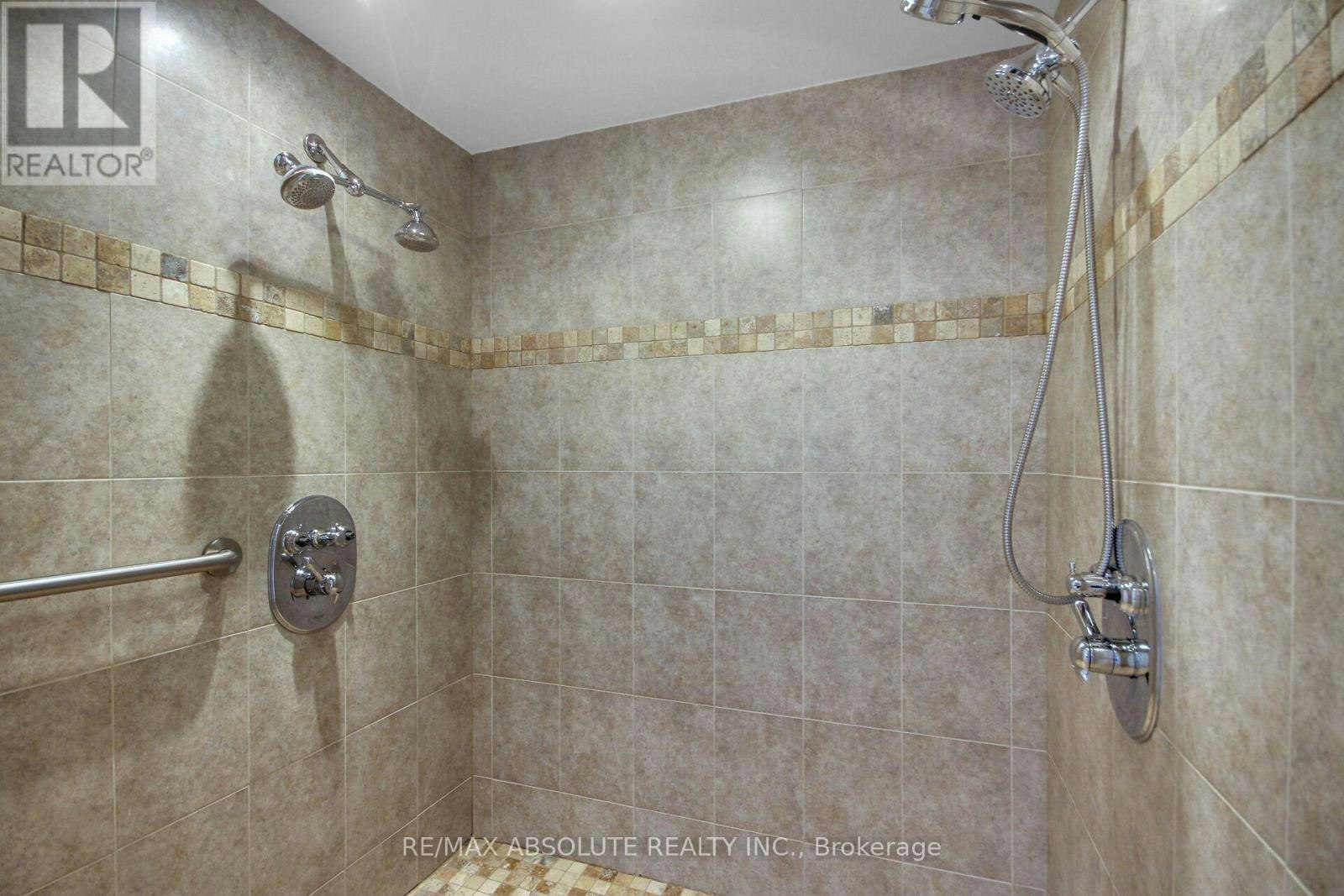 38 Forestglade Crescent, Ottawa, ON, K1G 5V8 - 26