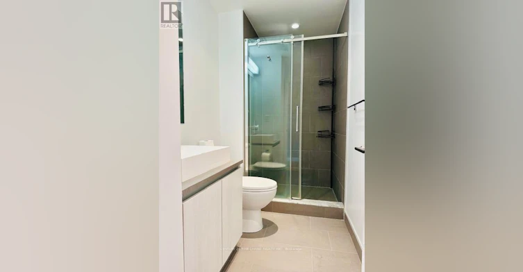 1203-111 Bathurst Street, Toronto, ON, M5V 0M9 - 3