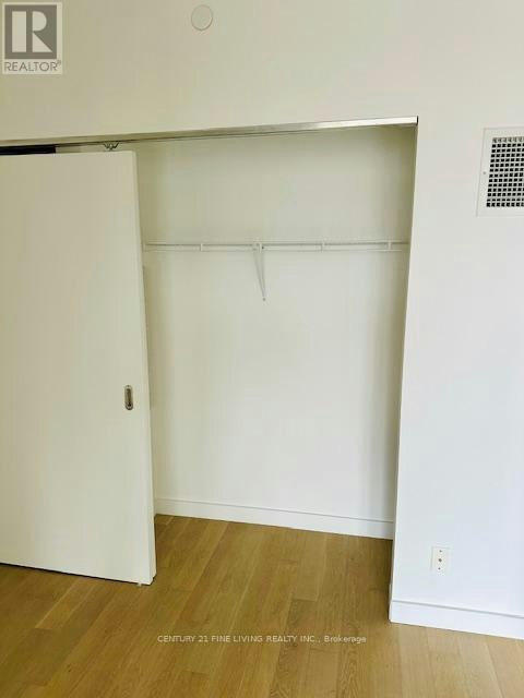 1203-111 Bathurst Street, Toronto, ON, M5V 0M9 - 12