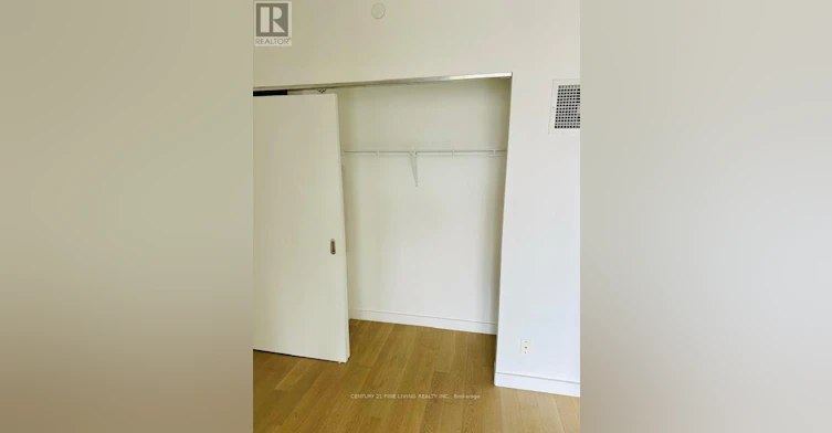 1203-111 Bathurst Street, Toronto, ON, M5V 0M9 - 12