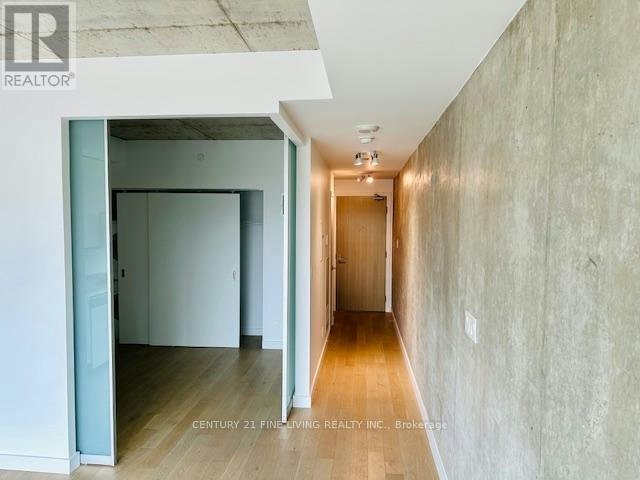 1203-111 Bathurst Street, Toronto, ON, M5V 0M9 - 2