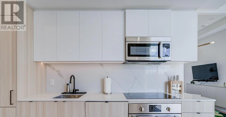 PH01-500 Dupont Street, Toronto, ON, L9T 2X5 - 13