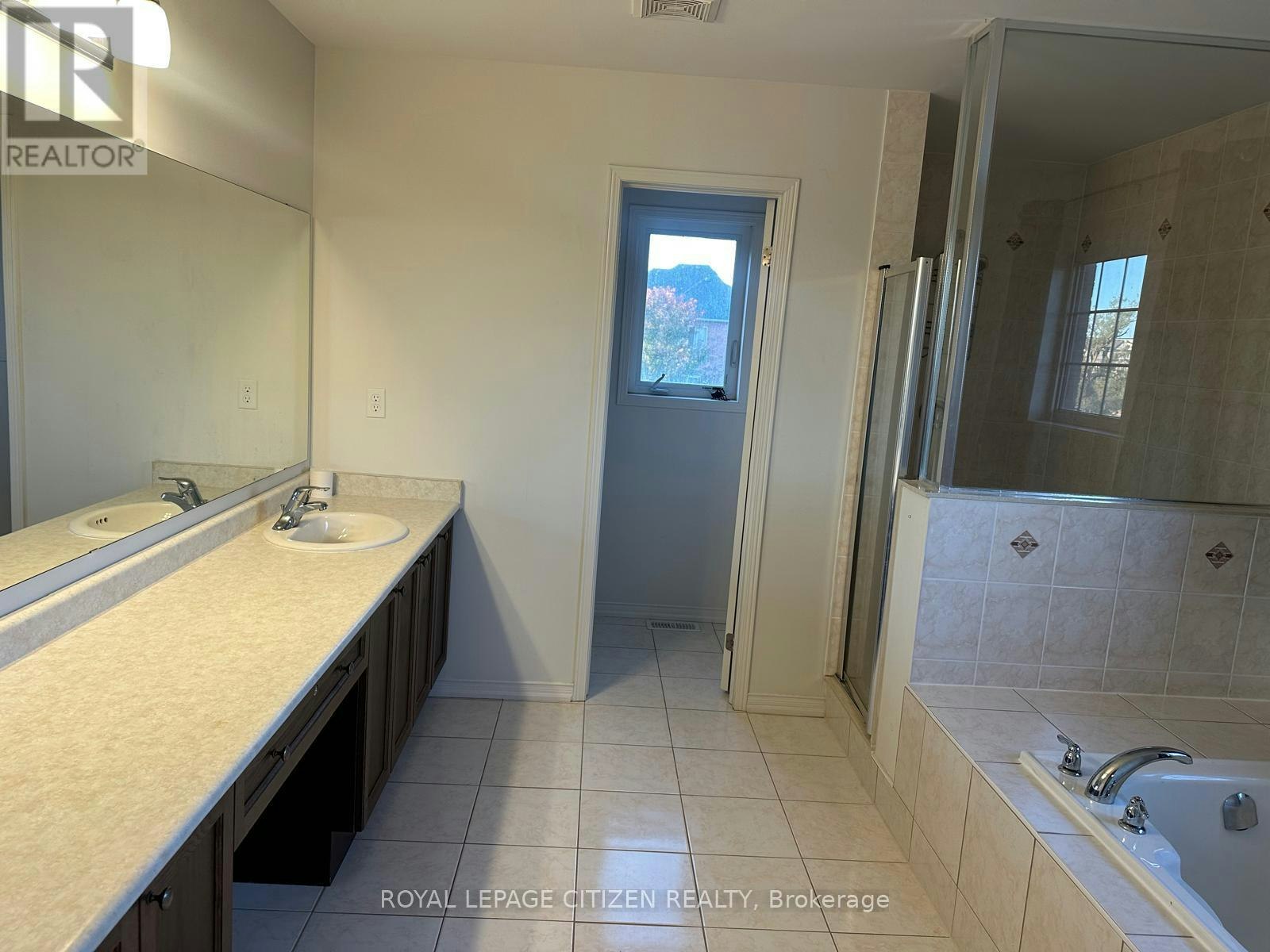 2569 Snow Knight Drive, Oshawa, ON, L1H 7K4 - 11