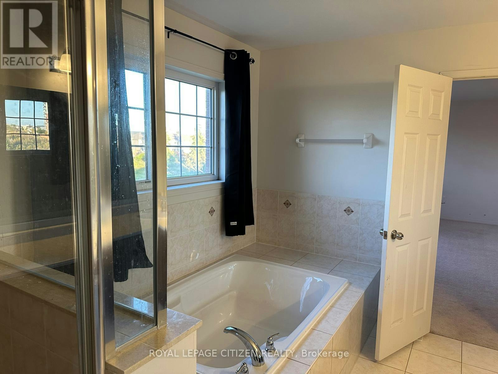 2569 Snow Knight Drive, Oshawa, ON, L1H 7K4 - 14