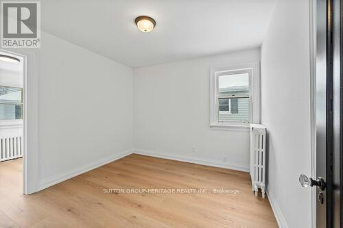 860 Simcoe Street N, Oshawa, ON, L1G 4V8 - 10
