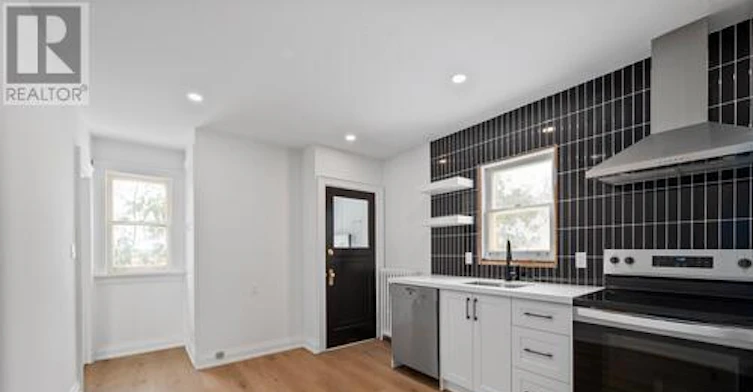 860 Simcoe Street N, Oshawa, ON, L1G 4V8 - 7