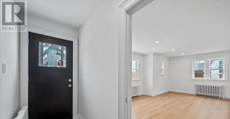 860 Simcoe Street N, Oshawa, ON, L1G 4V8