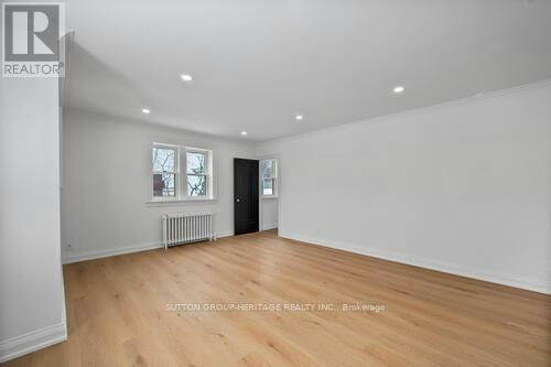 860 Simcoe Street N, Oshawa, ON, L1G 4V8 - 4