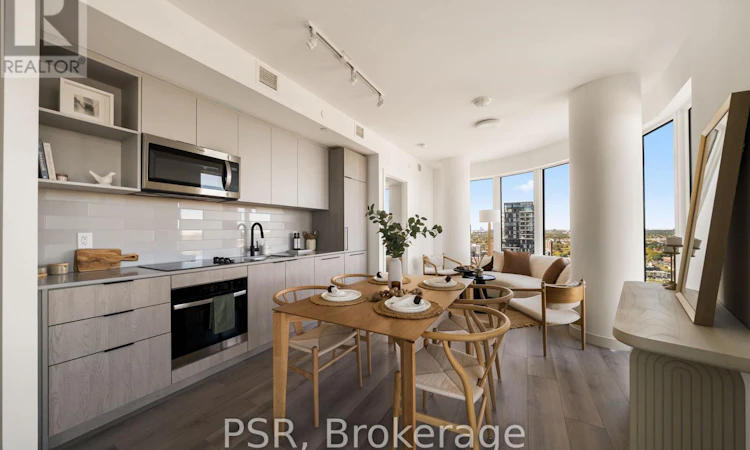2402-1185 Dupont Street