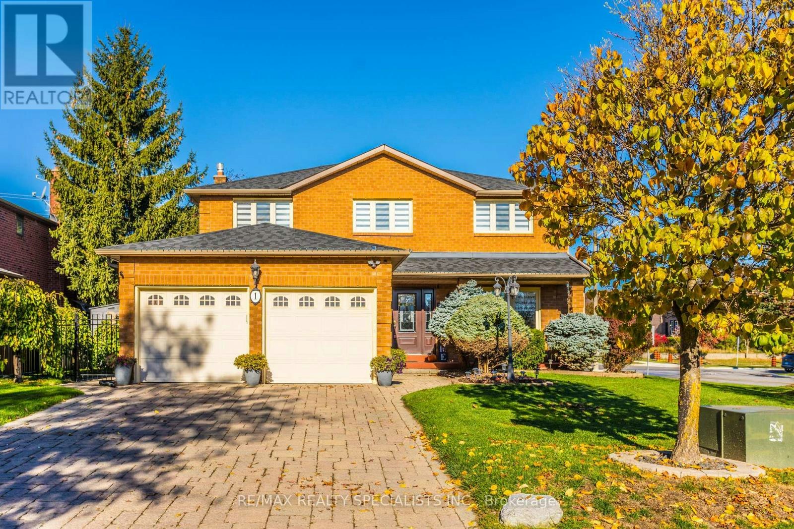 1 Burwash Court, Brampton, ON, L6Z 4M3