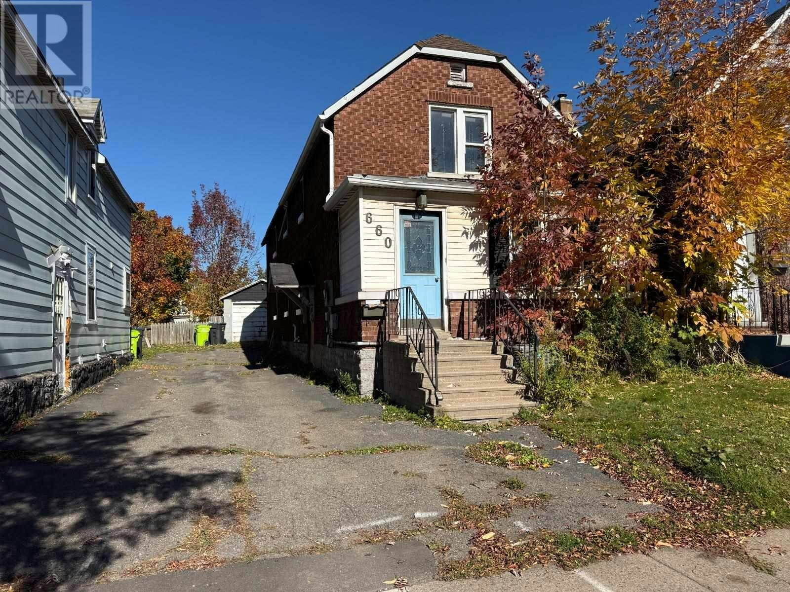 660 Queen Street, Sault Ste. Marie, ON, P6A 1A9