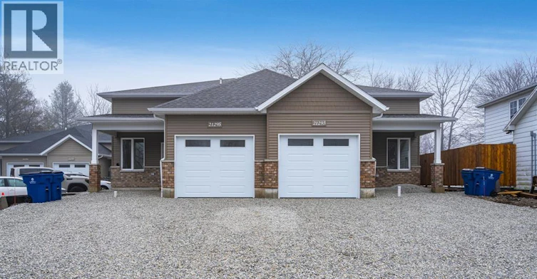 2-21281 Harbour Road, Chatham-Kent, ON, N0P 2P0