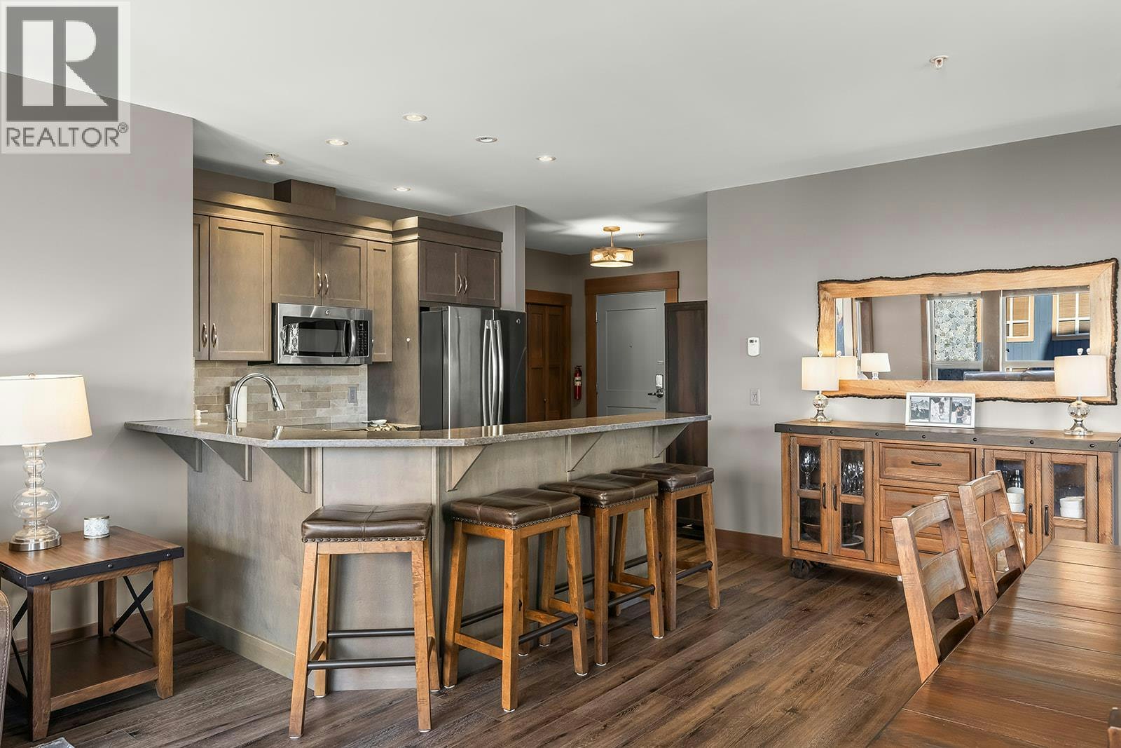 305-5300B Big White Road - 4