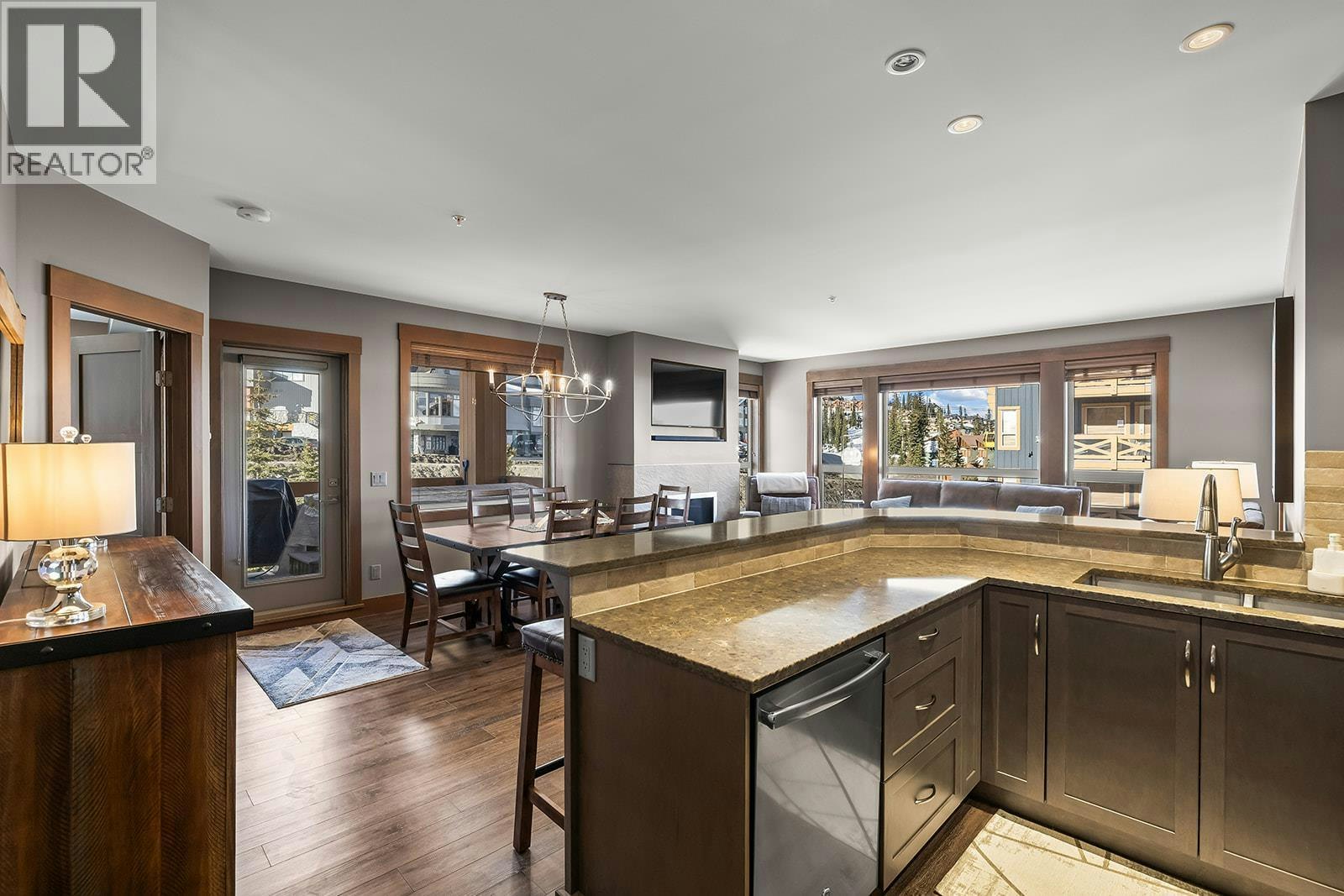 305-5300B Big White Road - 3
