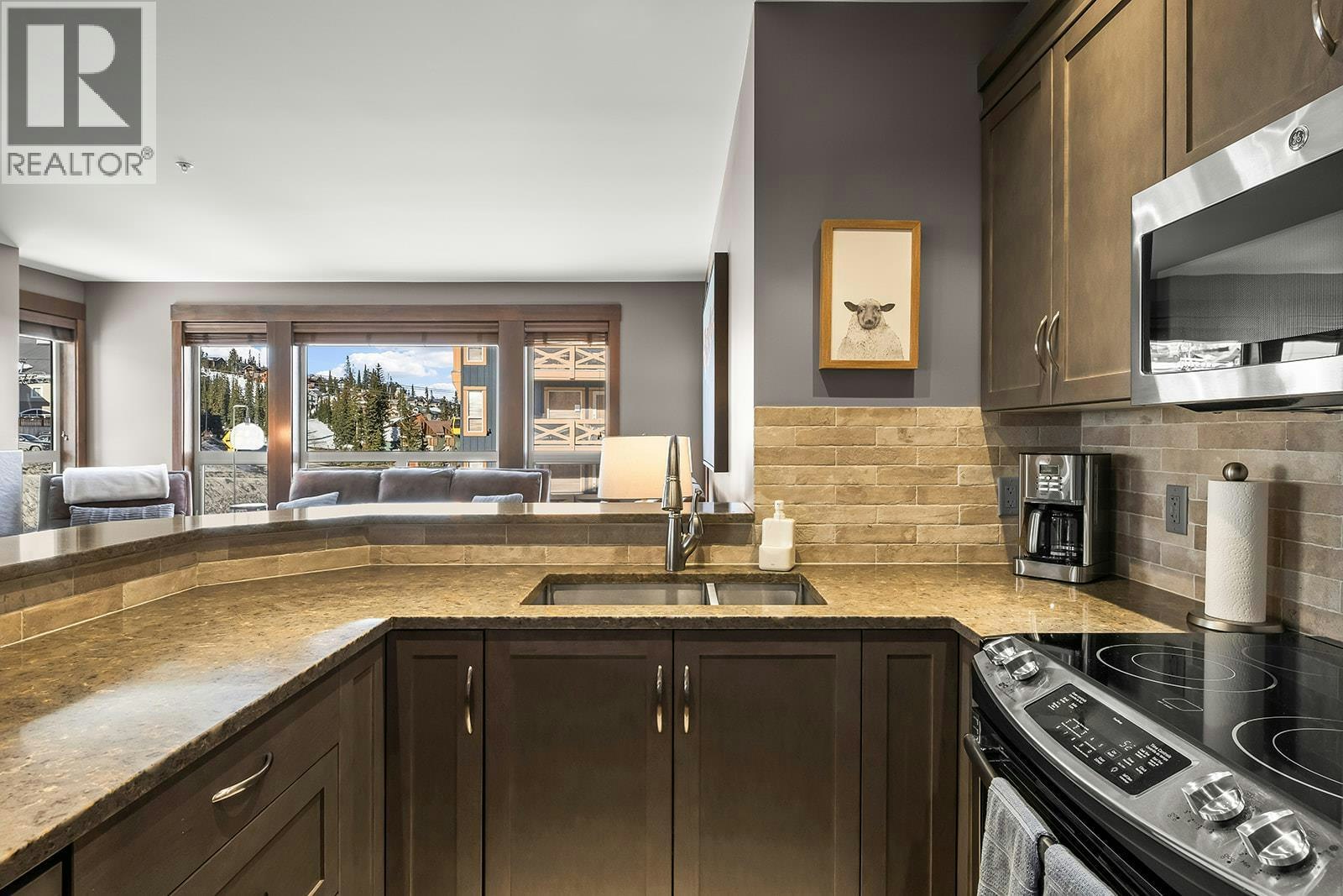 305-5300B Big White Road - 5