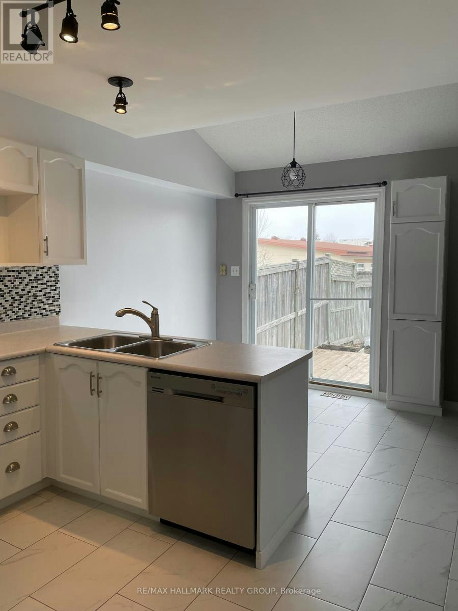 2203 Saturn Crescent, Ottawa, ON, K4A 3T6 - 10