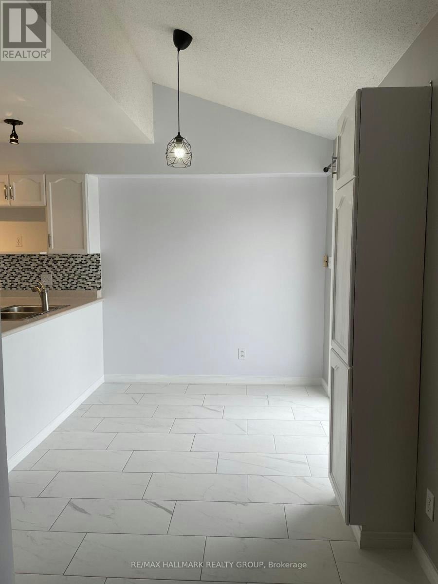 2203 Saturn Crescent, Ottawa, ON, K4A 3T6 - 9