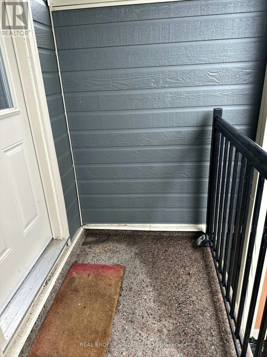 72B-750 St. Andre Drive, Ottawa, ON, K1C 4S2 - 4