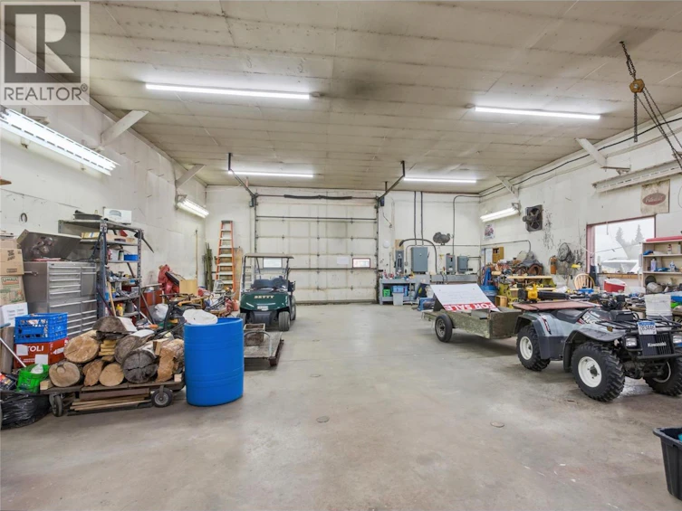 9736 Cariboo 97 Highway, Clinton, BC, V0K 1K0 - 18