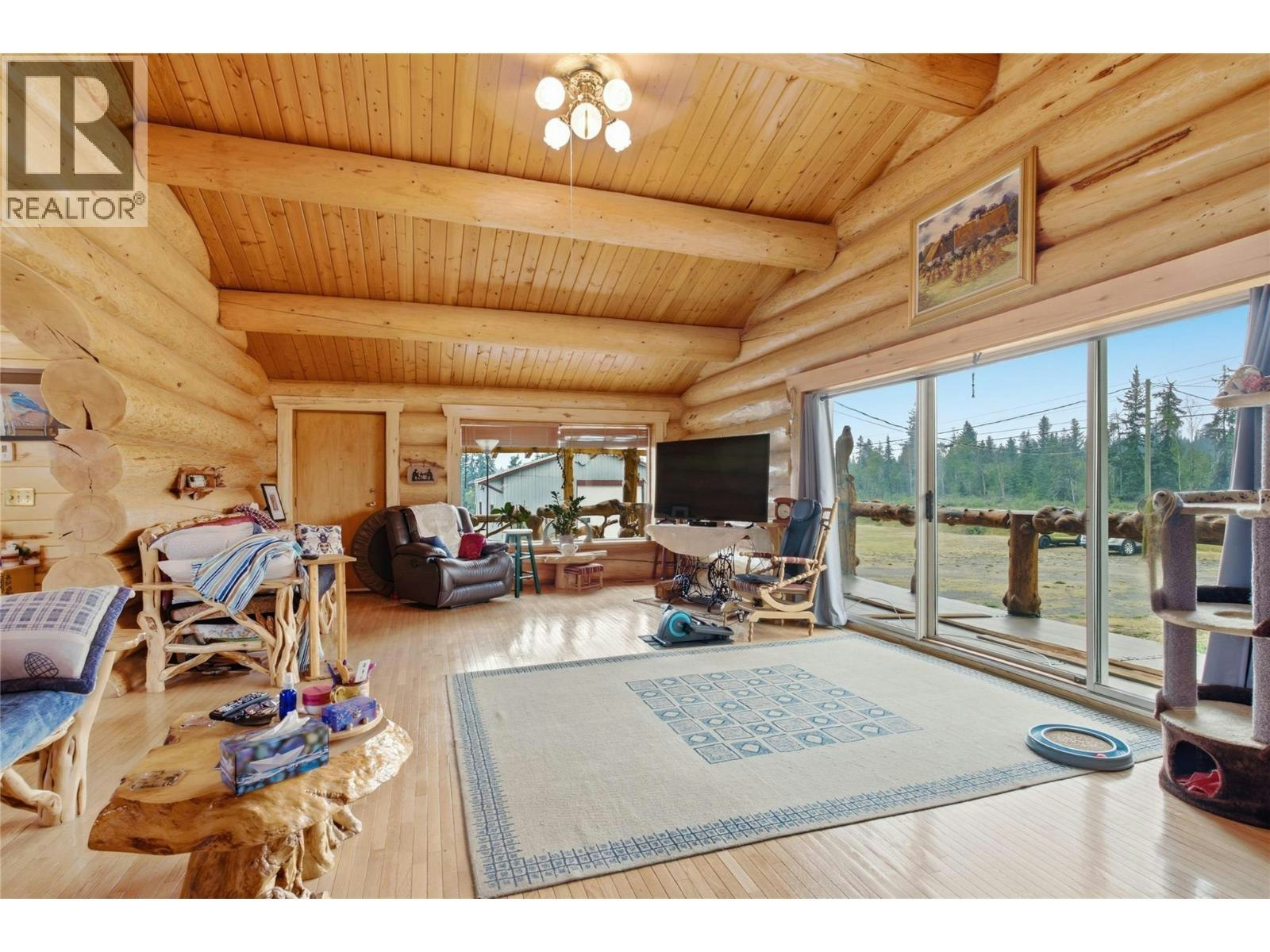 9736 Cariboo 97 Highway, Clinton, BC, V0K 1K0 - 33