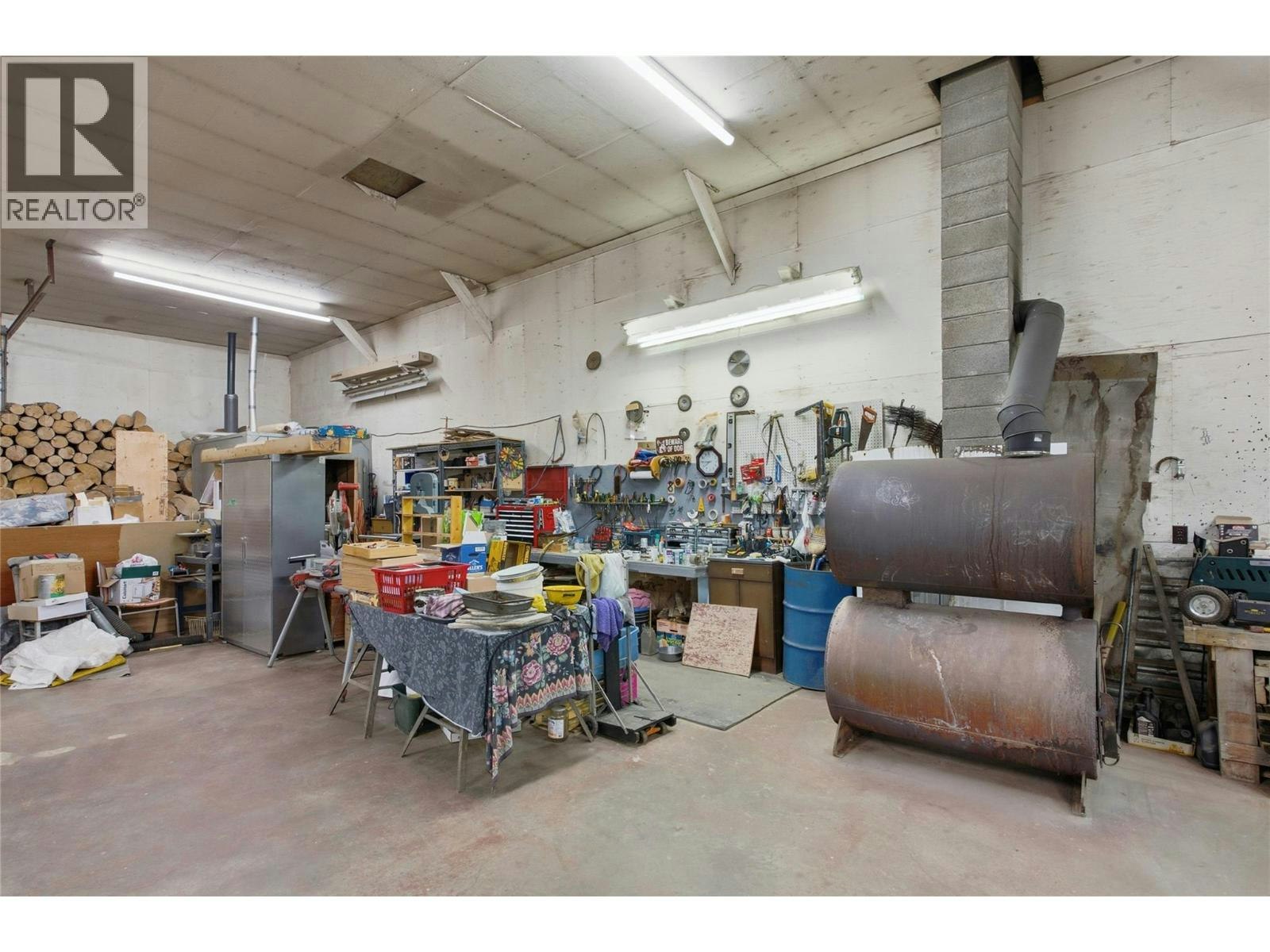 9736 Cariboo 97 Highway, Clinton, BC, V0K 1K0 - 16