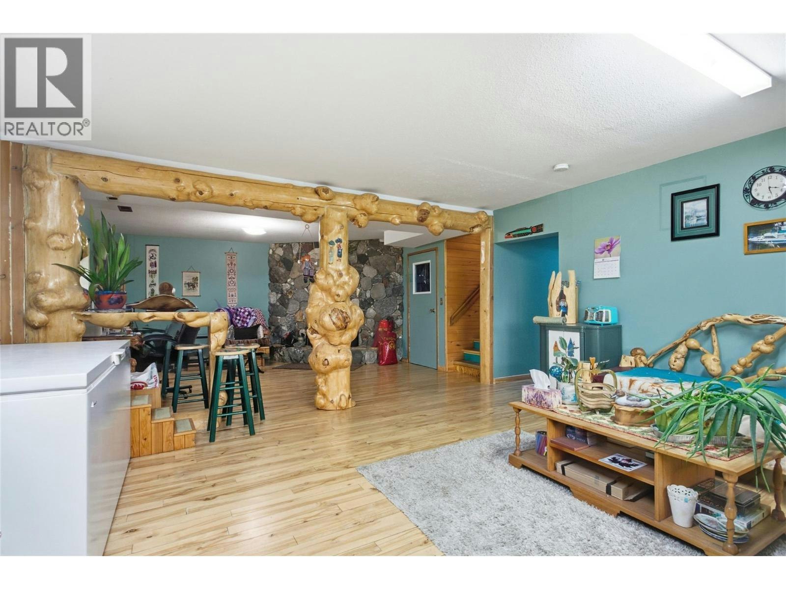 9736 Cariboo 97 Highway, Clinton, BC, V0K 1K0 - 49