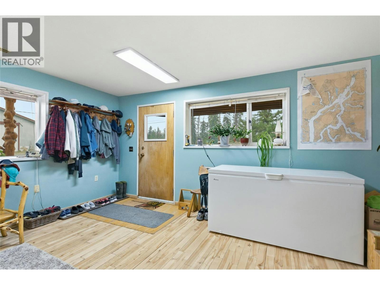 9736 Cariboo 97 Highway, Clinton, BC, V0K 1K0 - 46