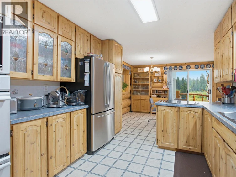 9736 Cariboo 97 Highway, Clinton, BC, V0K 1K0 - 41