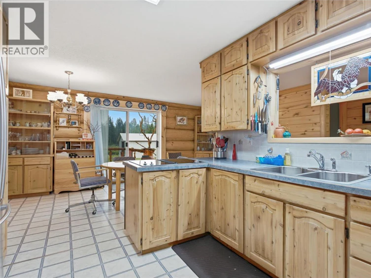 9736 Cariboo 97 Highway, Clinton, BC, V0K 1K0 - 40