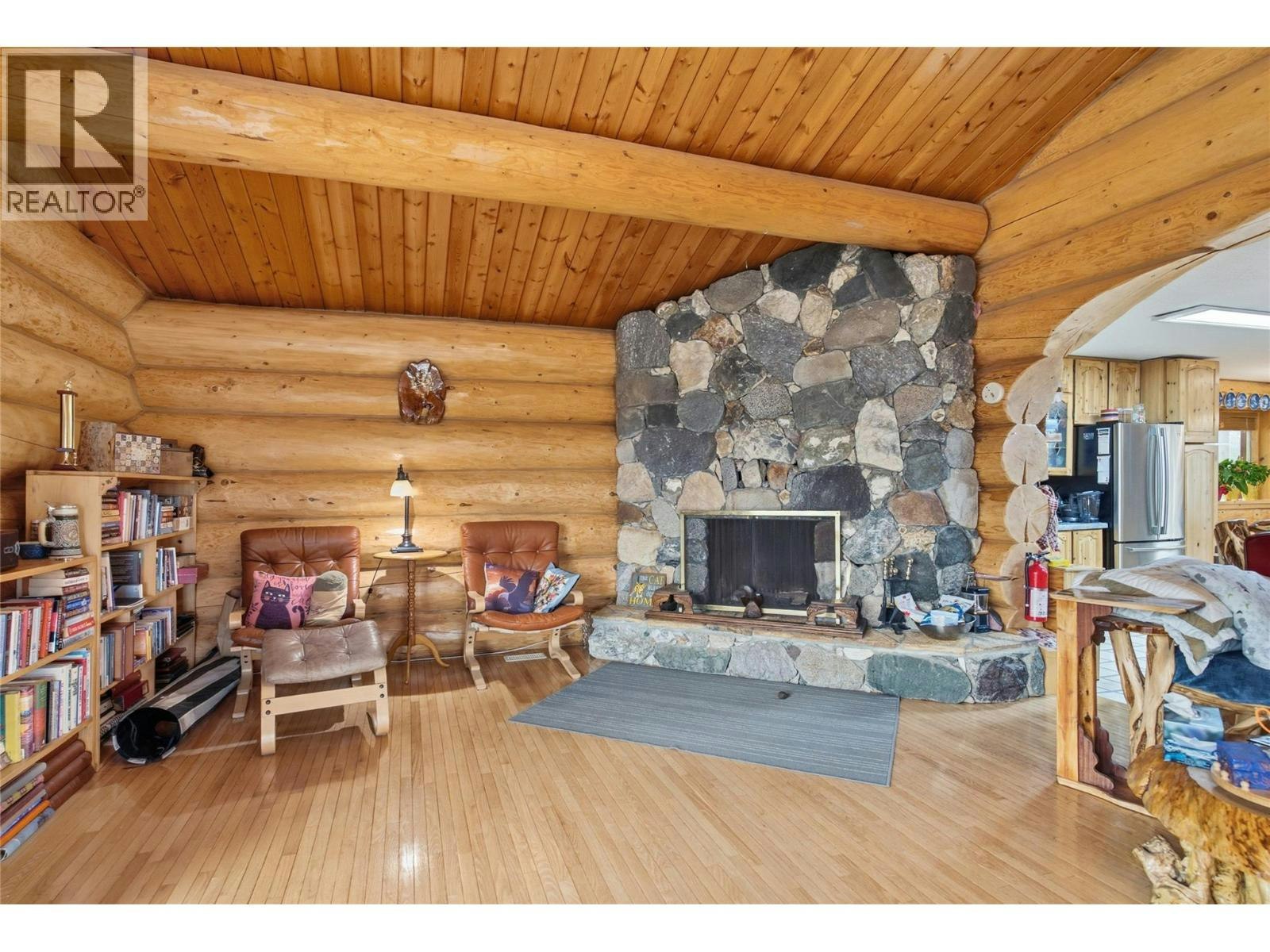 9736 Cariboo 97 Highway, Clinton, BC, V0K 1K0 - 36