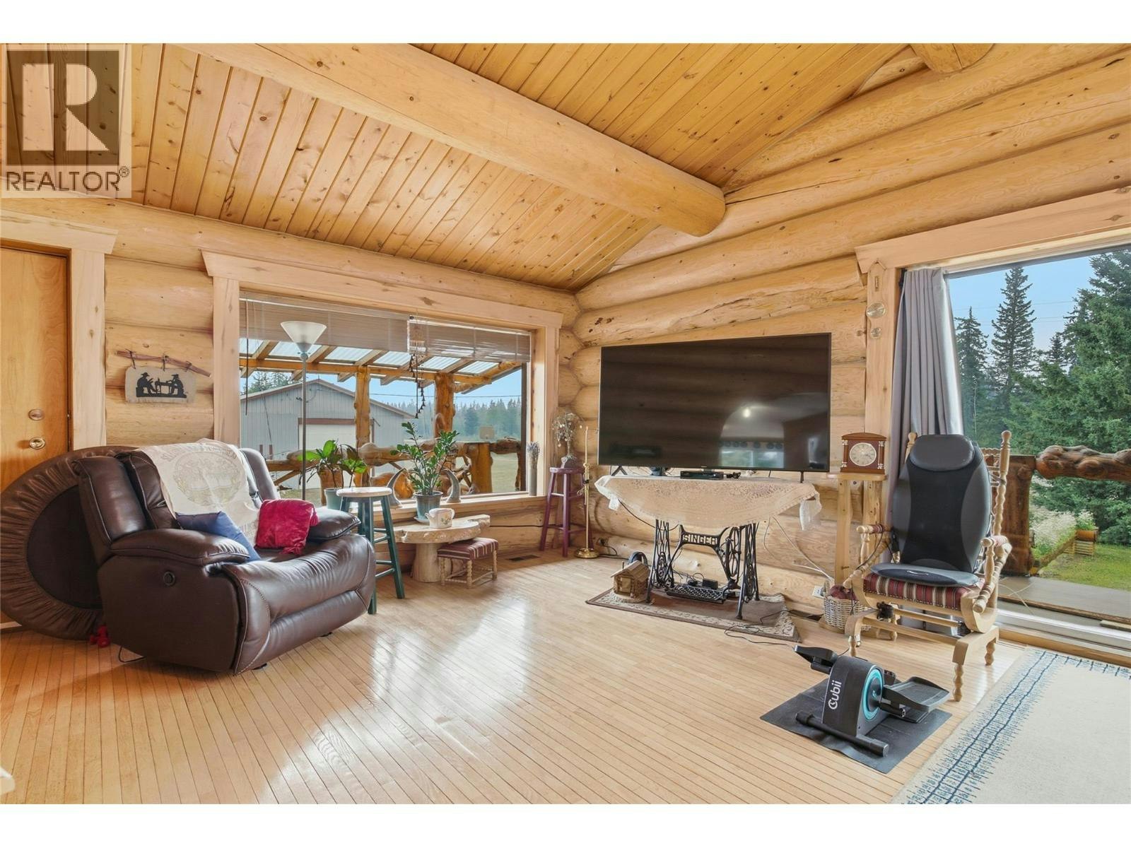 9736 Cariboo 97 Highway, Clinton, BC, V0K 1K0 - 34