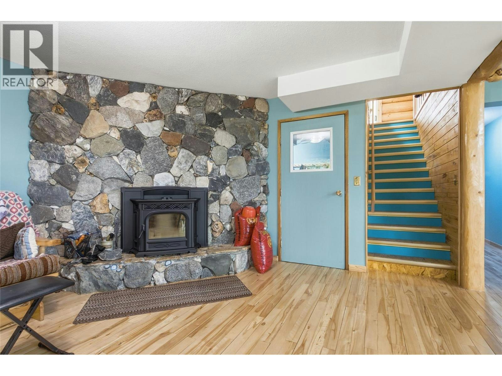 9736 Cariboo 97 Highway, Clinton, BC, V0K 1K0 - 50