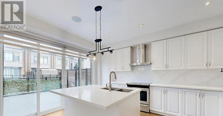 215 Salterton Circle, Vaughan, ON, L6A 4Z2 - 7