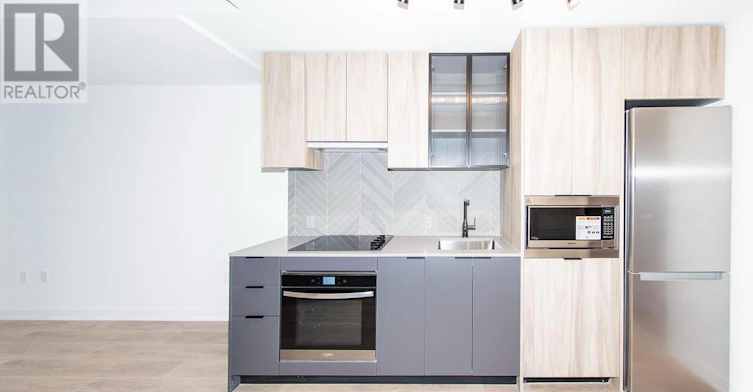 524-1037 The Queensway, Toronto, ON, M8Z 0H5 - 3