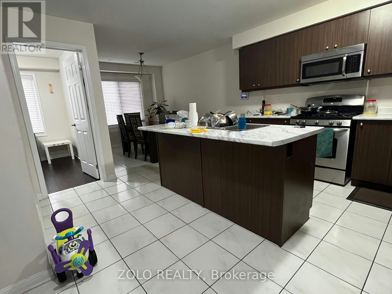 7 Poppythorn Road, Brampton, ON, L7A 0R1 - 4