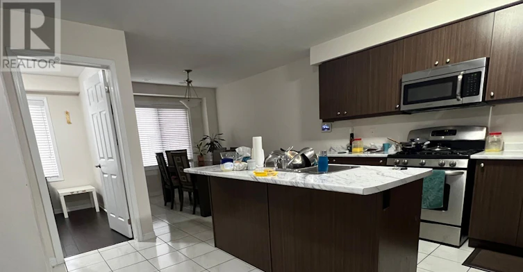 7 Poppythorn Road, Brampton, ON, L7A 0R1 - 4