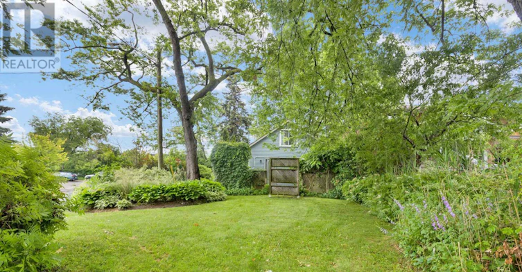 2 Foch Avenue, Toronto, ON, M8W 3W8 - 34